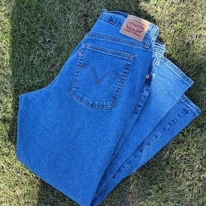 Levi's Women’s Wedgie Straight Blue Jeans